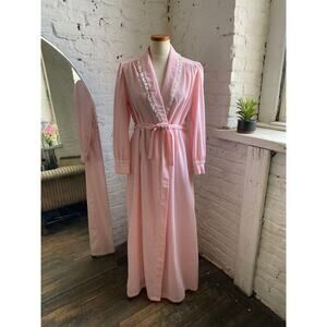 Vintage Tiffany Loungewear Pink Seersucker Robe Lace Ruffles Femme Coquette L